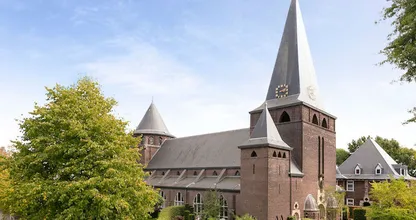 Even loeren: op Funda vind je deze prachtige omgebouwde kerk