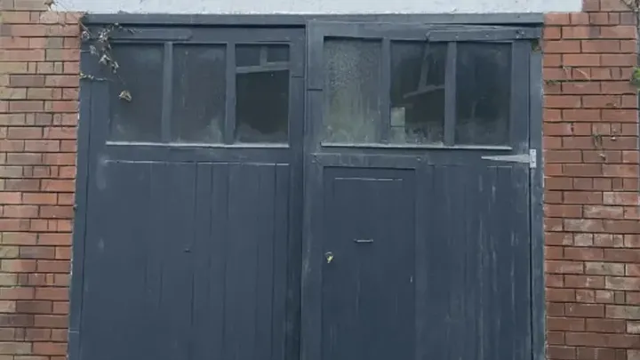 This Woman Lives in a Garage - But Wait Until you see Inside!