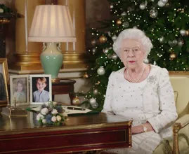 Koningin Elizabeth heeft wel een hele bijzondere traditie voor het kerstdiner