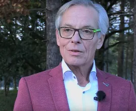 Utopia-bewoners brengen eerbetoon aan overleden Cees