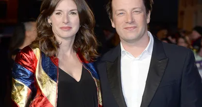 Jools Oliver over wens voor zesde kindje: ‘Ik overweeg ivf’