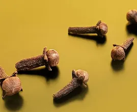 4 motivi per cui i chiodi di garofano fanno bene alla salute