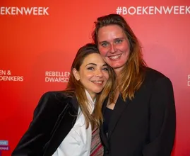 Tortelduifjes Georgina Verbaan en Maartje Wortel delen hoe ze elkaar ontmoetten