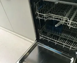 Yikes, no one likes a smelly dishwasher! With these tips it will smell fresh and fruity once again!
