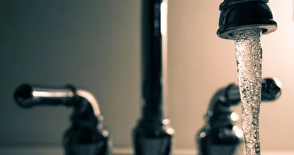 Ah oh: waterbedrijven waarschuwen voor mogelijk tekort aan drinkwater
