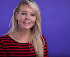 Chantal Janzen gaat avondje uit met zoon James en is toch ‘zo’n melancholische moeder’