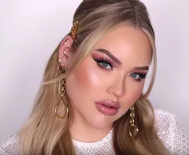 Ka-Ching! Zoveel verdient Nikkie de Jager met een Instagrampost
