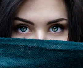 ¿Quieres cejas perfectas? Lógralas en 4 maneras sin salir de tu casa