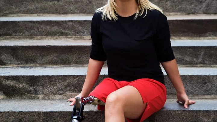 30 beautiful women from around the world