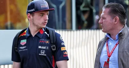 Jos Verstappen laat van zich horen na onwel worden bij Grand Prix